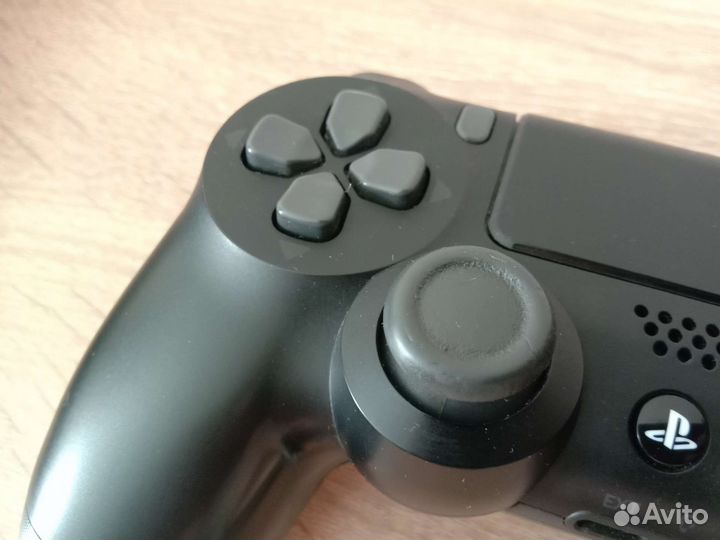 Sony playstation 4 (PS4 slim)