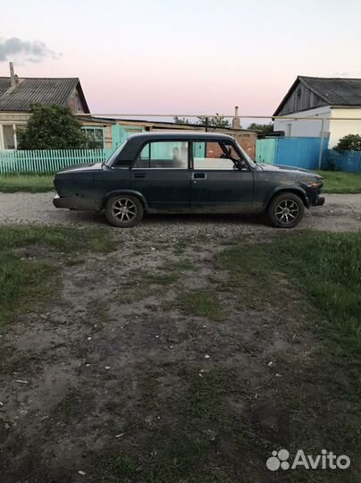 ВАЗ 2107 1.6 МТ, 2002, битый, 300 000 км