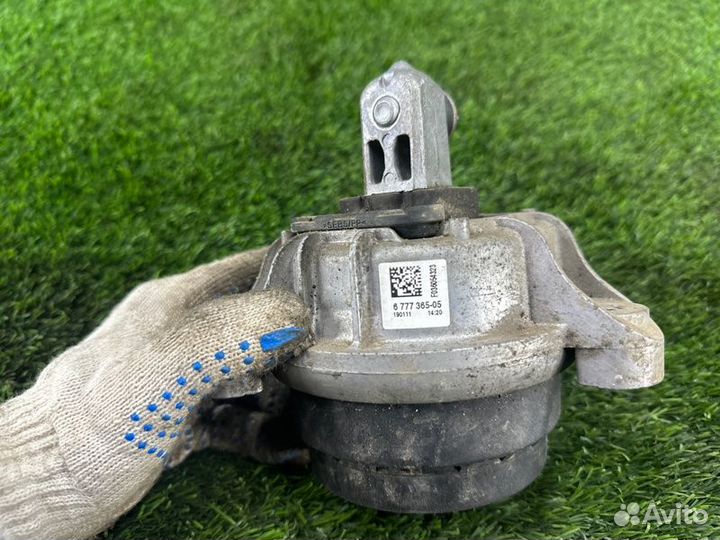 Подушка двигателя левая Bmw 5 F10 N52B25 2011