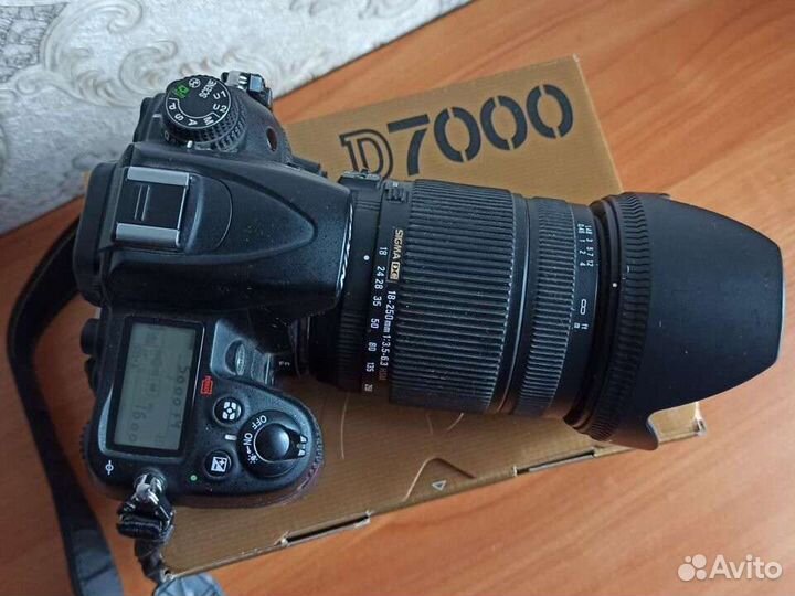 Зеркальный фотоаппарат nikon d7000 и два объектива