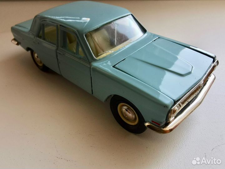 Волга газ-24