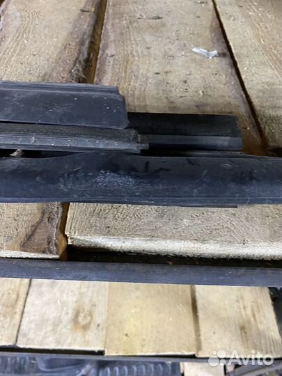 Бархотка дверная Ford Focus 2