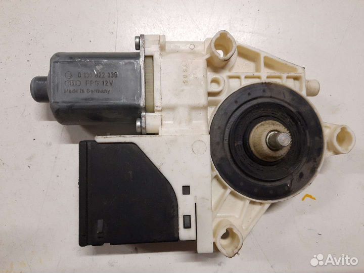 Мотор стеклоподъемника задний Renault Fluence 1