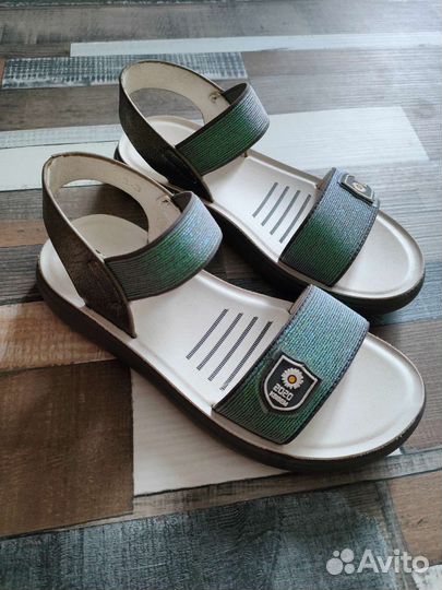 Сандалии для девочки