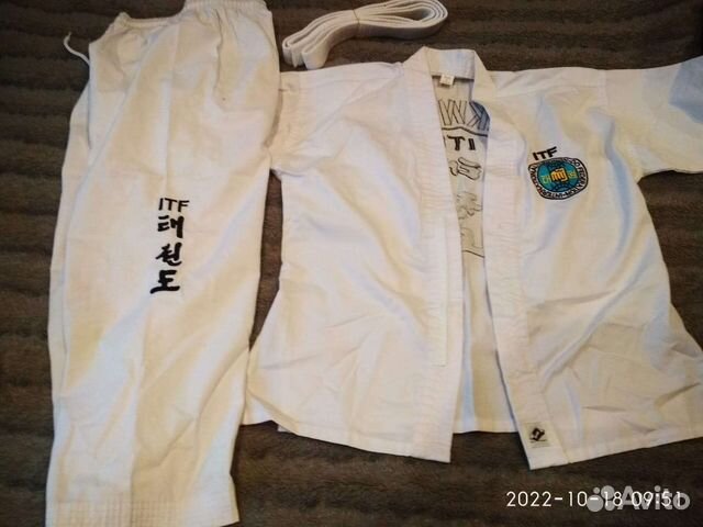 Форма для тэквон-до ITF (добок, футы, шлем, перчи)