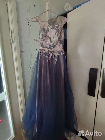 Вечернее платье