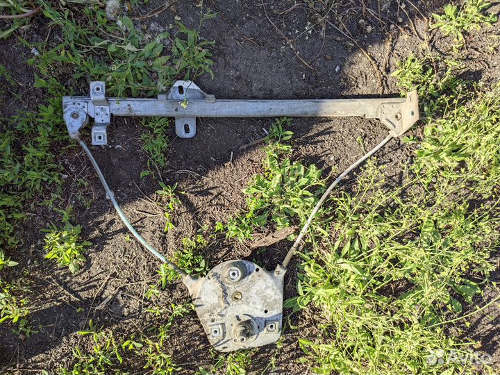 Передние стеклоподъемники Audi 80 b2