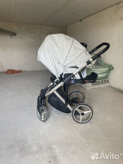 Детская коляска Chantal