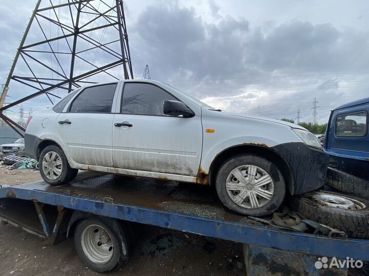 Авто разбор LADA granta 2012