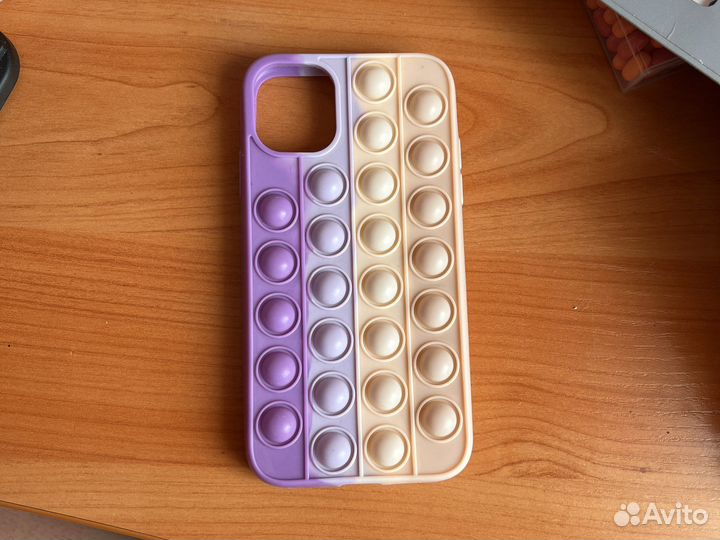 Чехол на iPhone 11