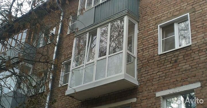 Пластиковые балконы с панорамным остеклением