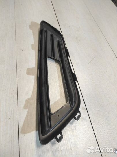 Рамка птф передняя левая Ford Focus 3 2012