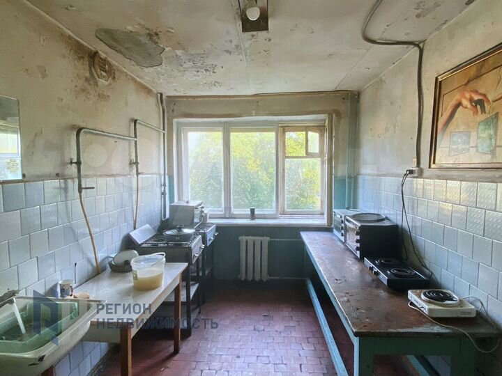 Комната 13,4 м² в > 9-к., 3/5 эт.