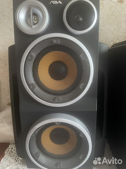 Музыкальный центр