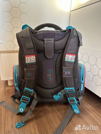 Рюкзак с ортопедической спинкой для девочки