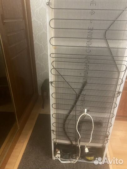 Холодильник бу аристон