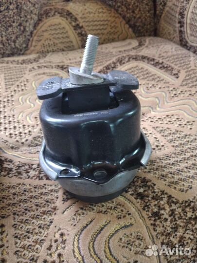 Подушка двигателя левая бмв е70 3.0