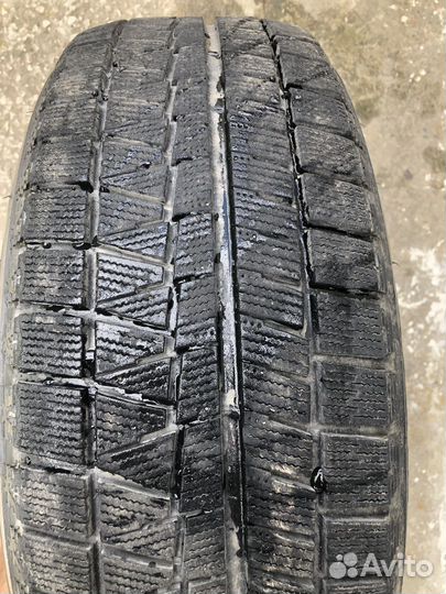 Bridgestone Blizzak Revo GZ 225/60 R17 99S