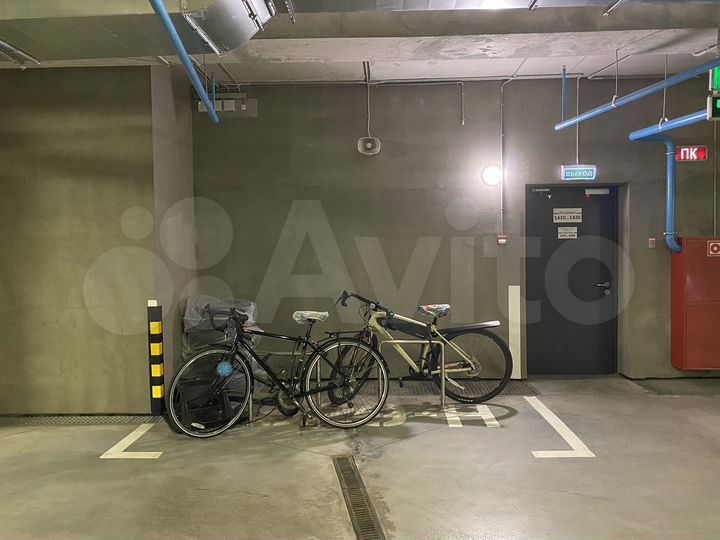 Машиноместо