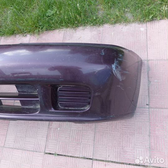 Бампер передний Subaru Legasy 1993-98г