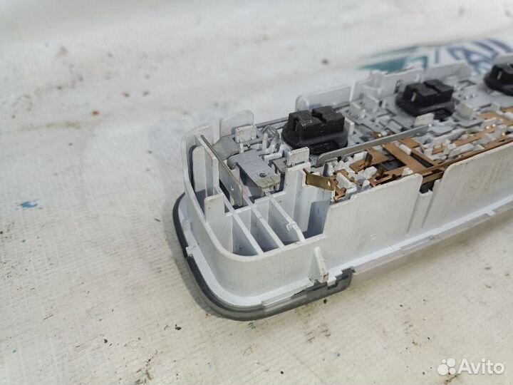 Плафон салонный Ford Focus II (2005—2008)