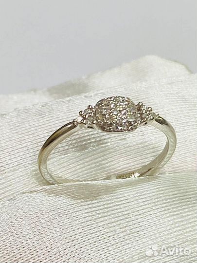 Золотое кольцо с бриллиантами (17250)*