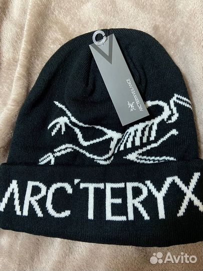 Шапка Arcteryx New