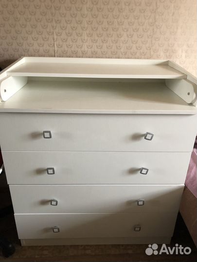 Пеленальный столик с комодом