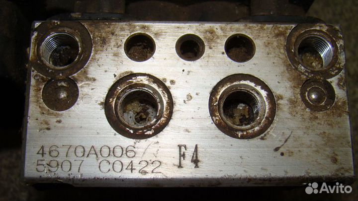 Блок ABS (насос) Mitsubishi Outlander (CU)