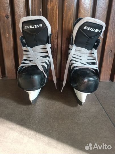 Хоккейные коньки bauer