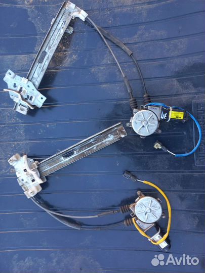 Задний стеклоподьемник kia spectra