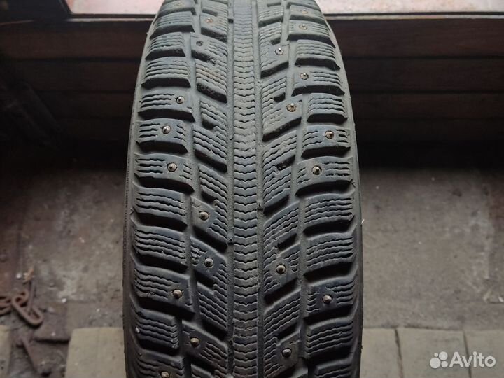 Диск r 14 с зимней резиной в хорошем состоянии