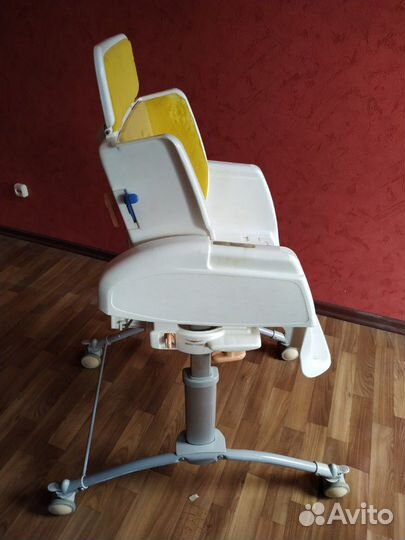 Детский стульчик для кормления