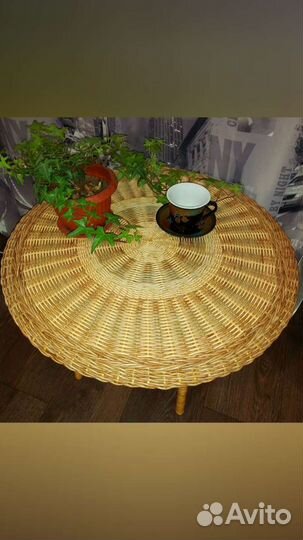 Журнальный столик