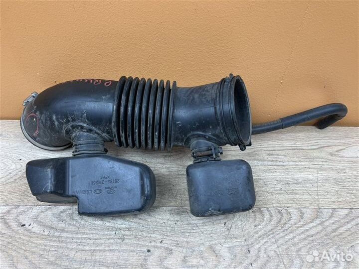 Патрубок воздушного фильтра Hyundai Equus 3.8