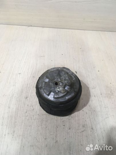 Подушка двигателя Мерседес W203 М111