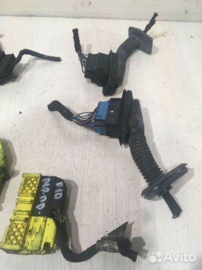 Фишка проема двери BMW 5 F10