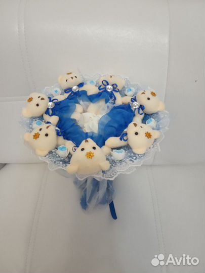 Букет из игрушек