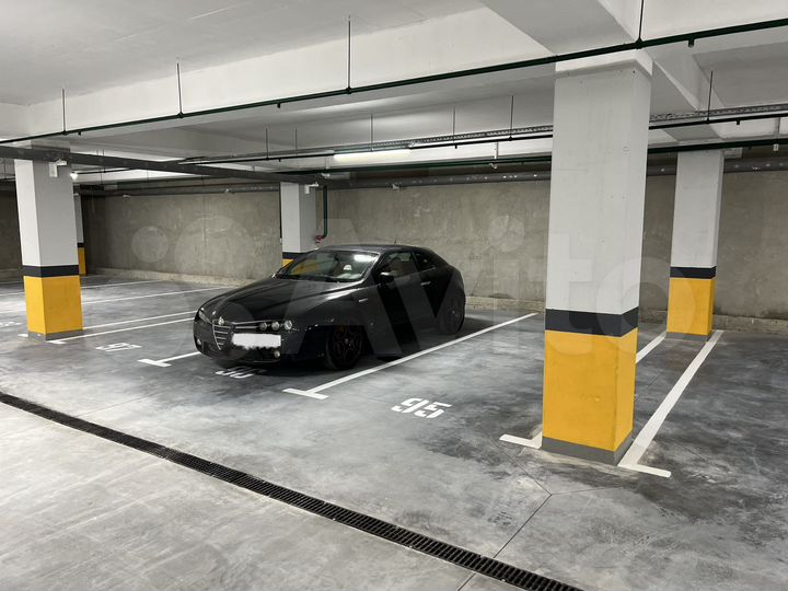 Машиноместо, 15 м²