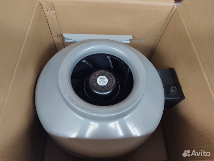 Вентилятор канальный вытяжной 200 мм