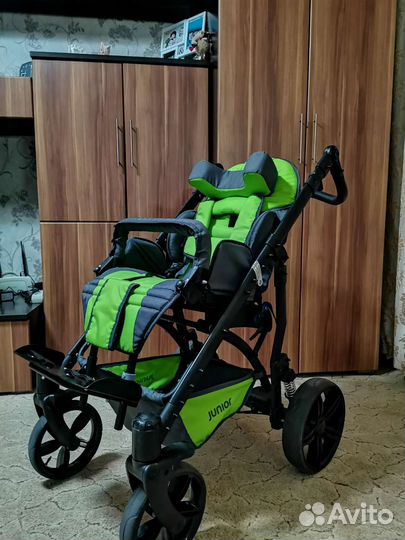 Детская инвалидная коляска Junior