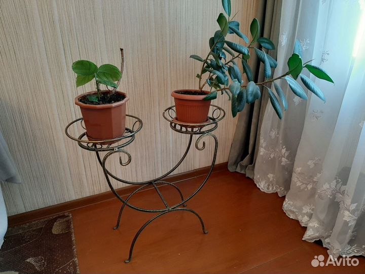 Подставка для цветов