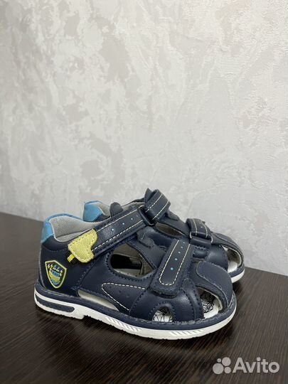 Сандалии для мальчика 24 размер