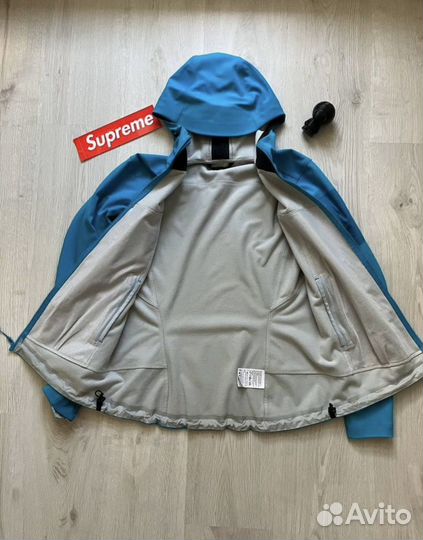 Ветровка arcteryx