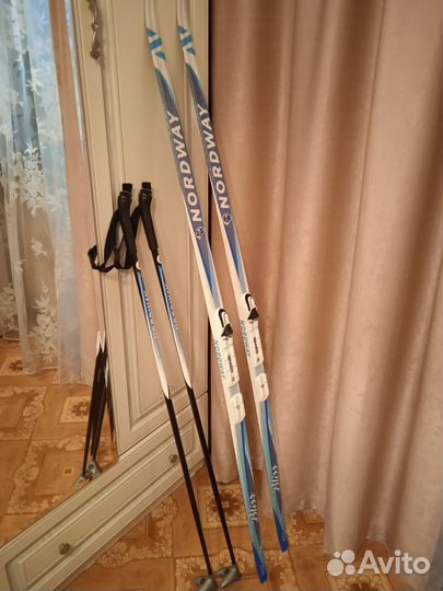 Беговые лыжи