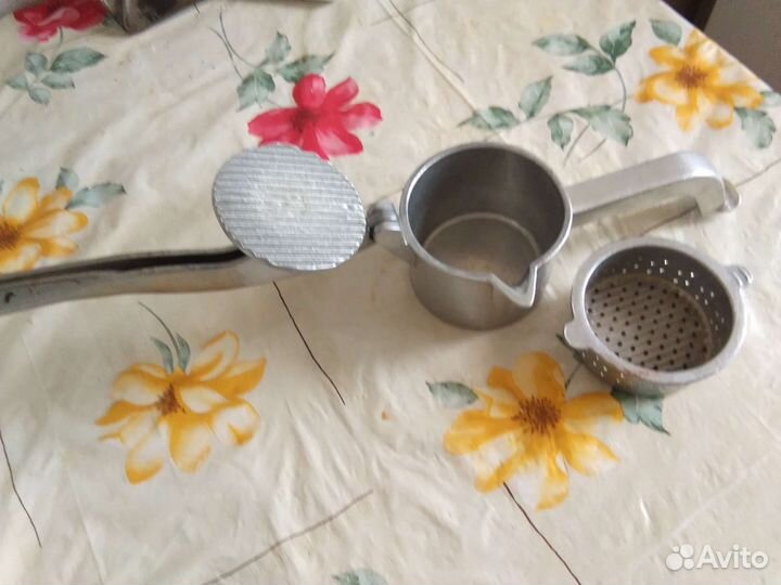 Пресс для сока из ягод, фруктов