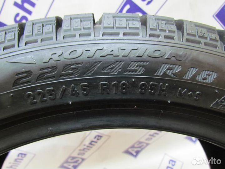 Pirelli Ice Zero FR 225/45 R18 92N