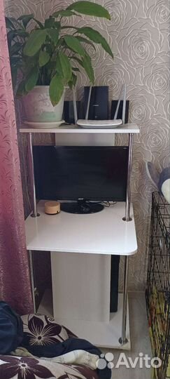 Стол компьютерный