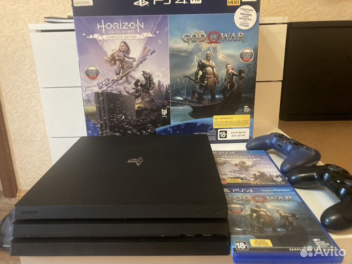 Sony PS4 pro 1tb CUH-7208B