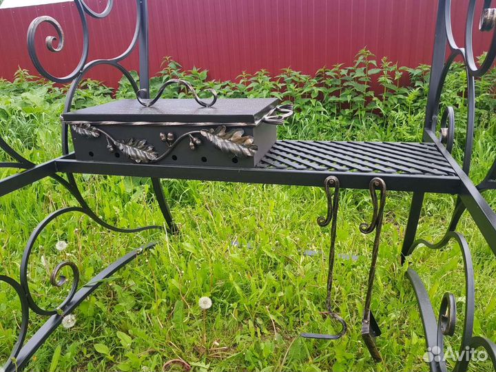 Кованые мангалы с крышей